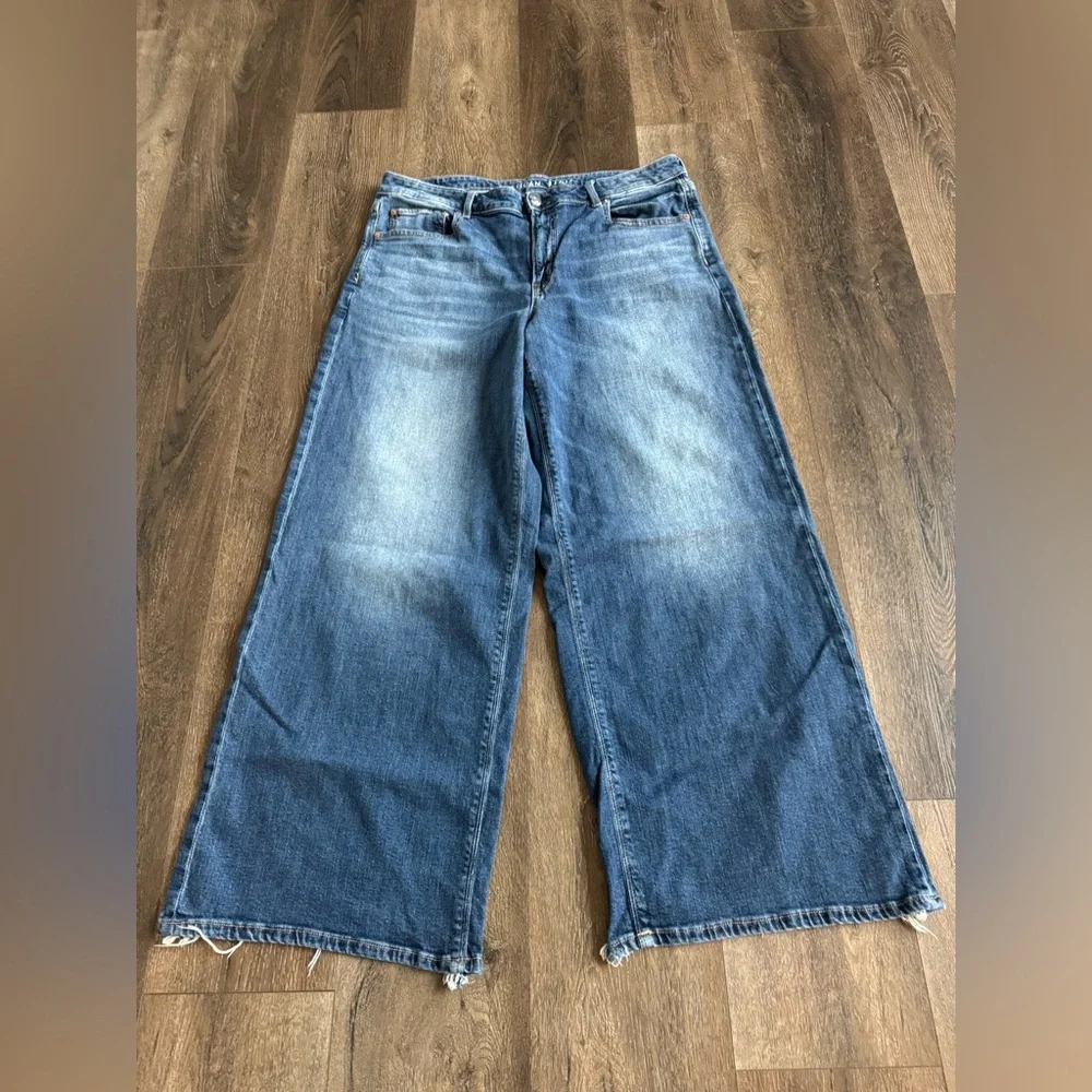 American Eagle Outfitters Flare Wide-Leg Denim Jeans, women’s size 14 - Picture 1 of 10